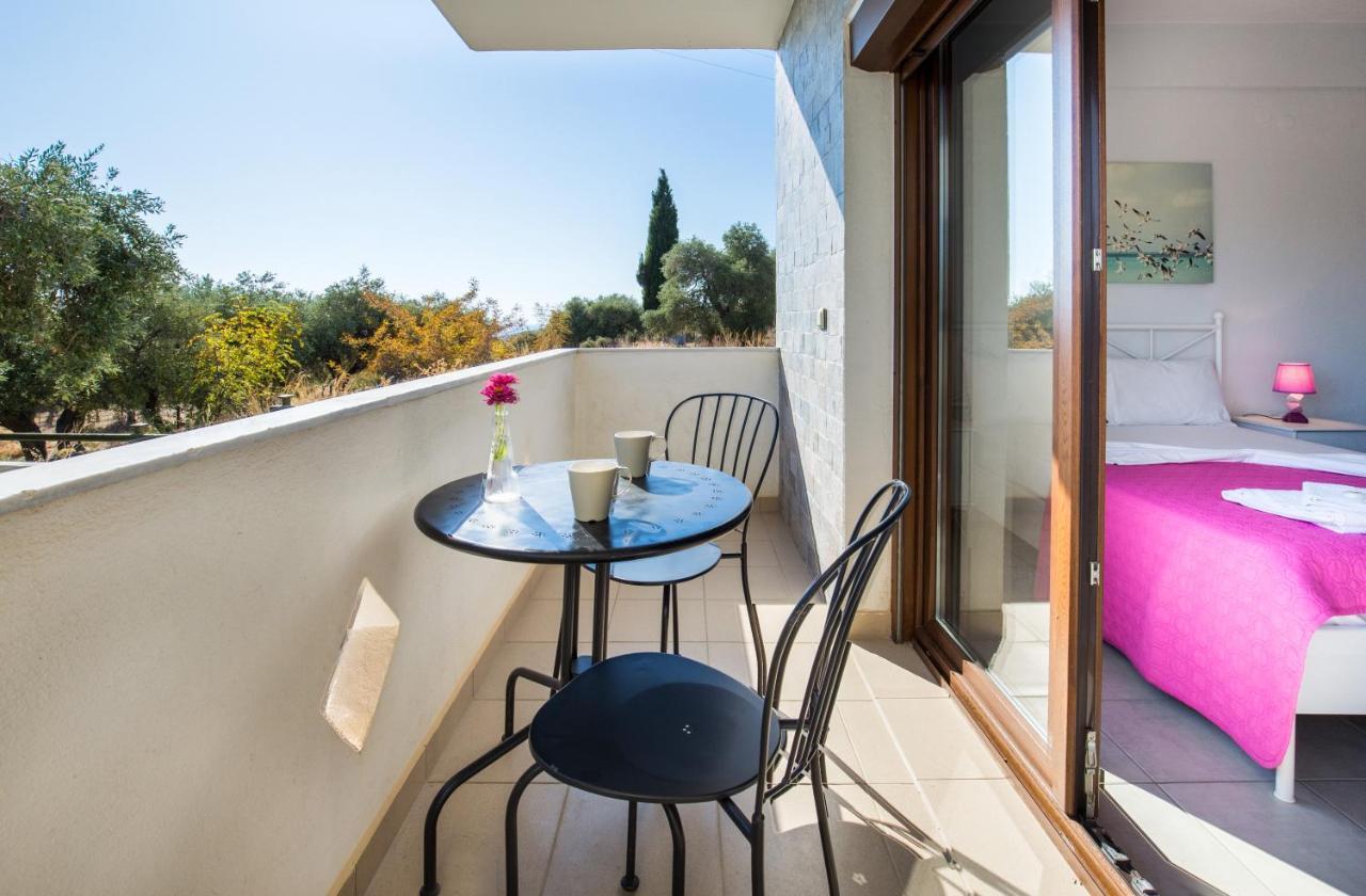 Villa Oliva Астрис Екстериор снимка
